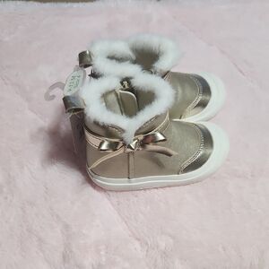 STEPPING STONES little Boots